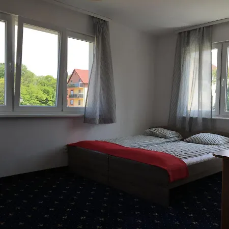 Tara Jastrzębia Góra